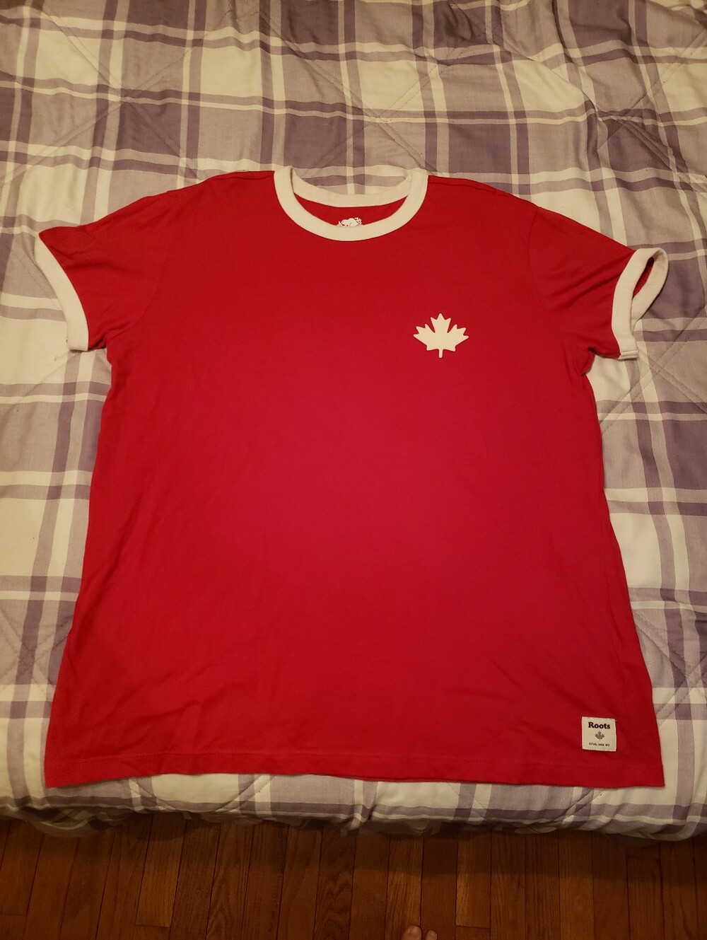 🍁 Roots Canada T-Shirt 🇨🇦